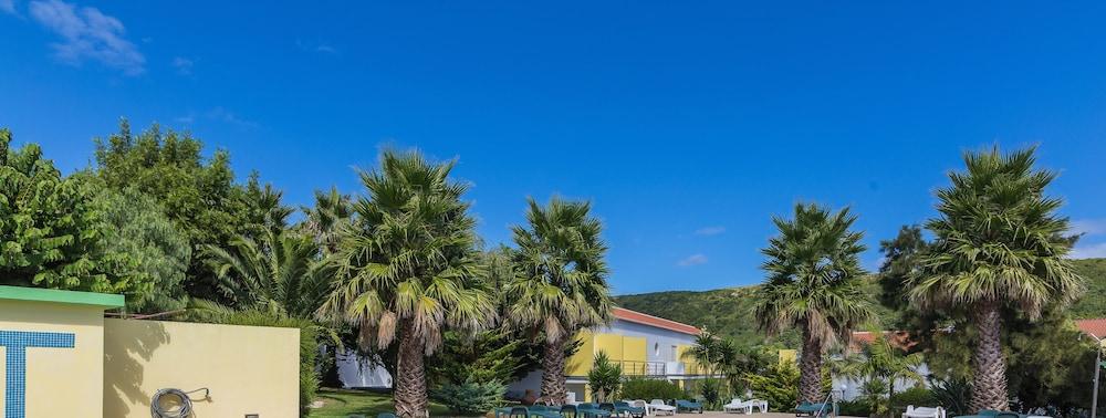 Hotel Teresinha Praia da Vitoria Exterior photo
