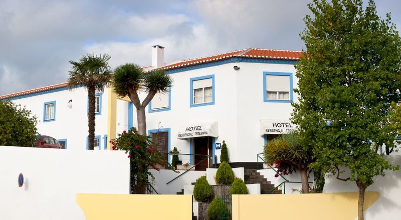 Hotel Teresinha Praia da Vitoria Exterior photo
